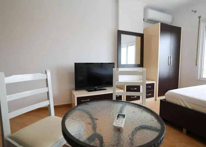 Tirent Apartment-beachfront At Shkembi I Kavajes *