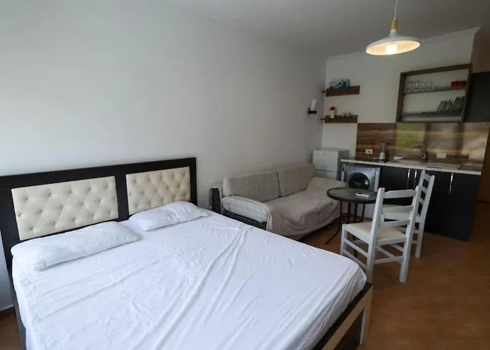 Tirent Apartment-beachfront At Shkembi I Kavajes Apartament *